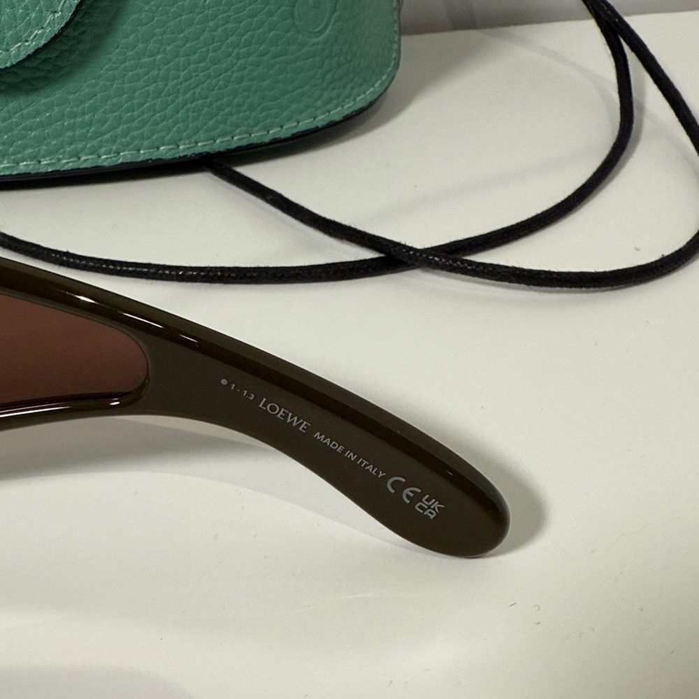 LOEWE WAVE MASK SUNGLASSES - Picture 7 of 8
